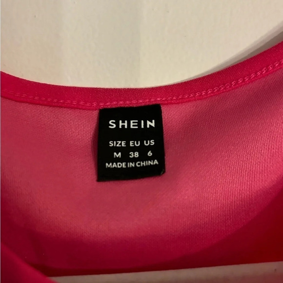 SHEIN Womens Pink Crewneck Flutter Cap Sleeve Flutter Hemline Sz 6 Med Dress - Picture 3 of 5